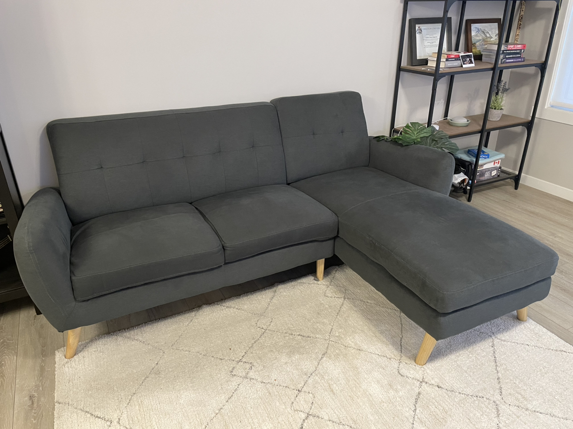 Couch - photo 2
