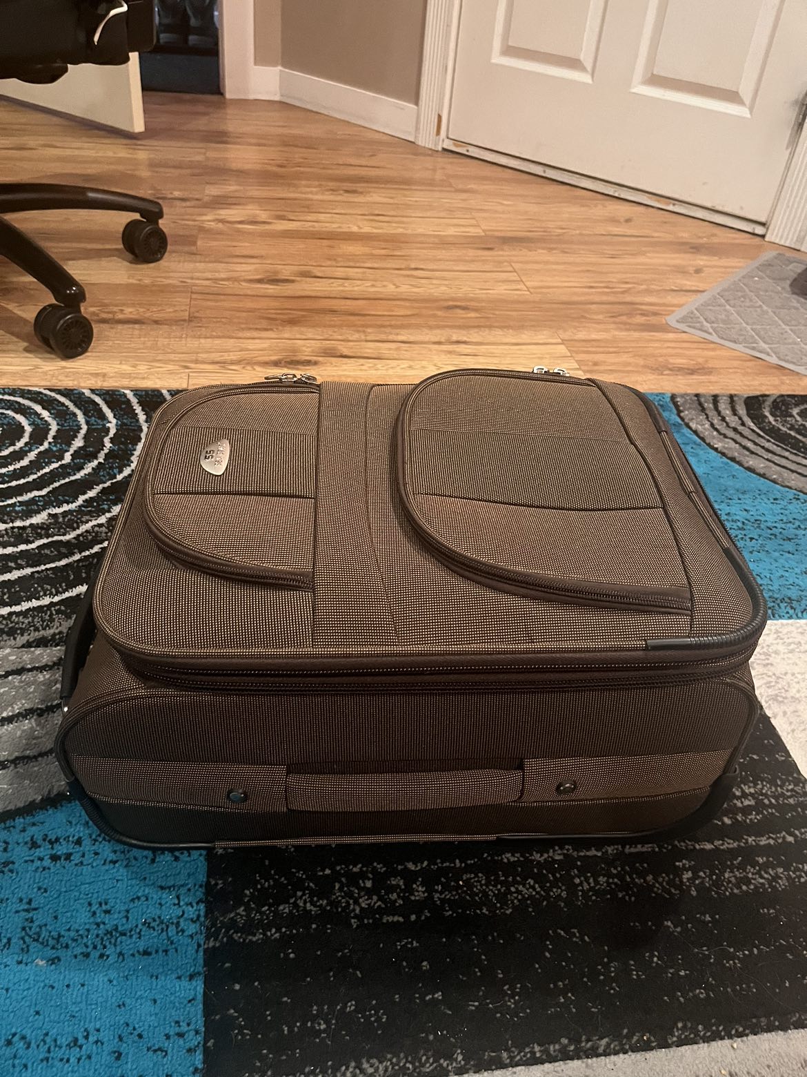 Carry On Luggage - photo 3