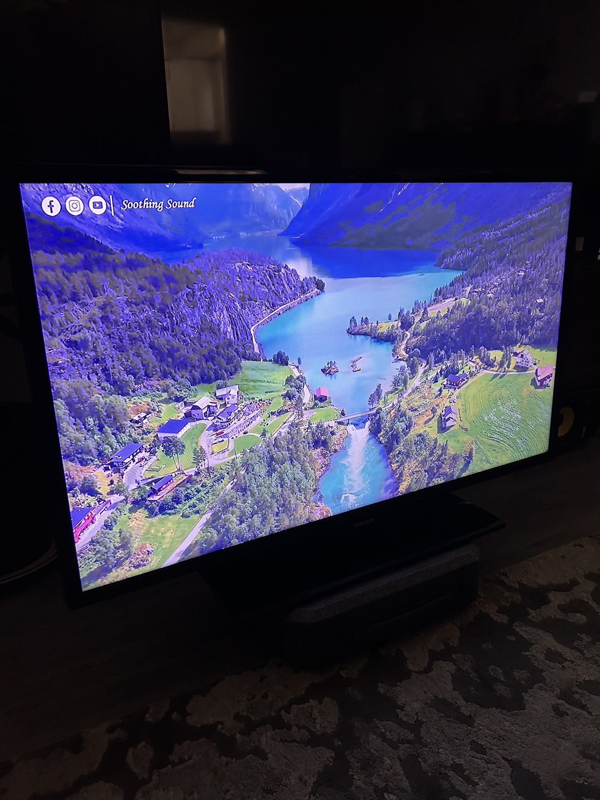 Samsung 40 inch LED TV - photo 3