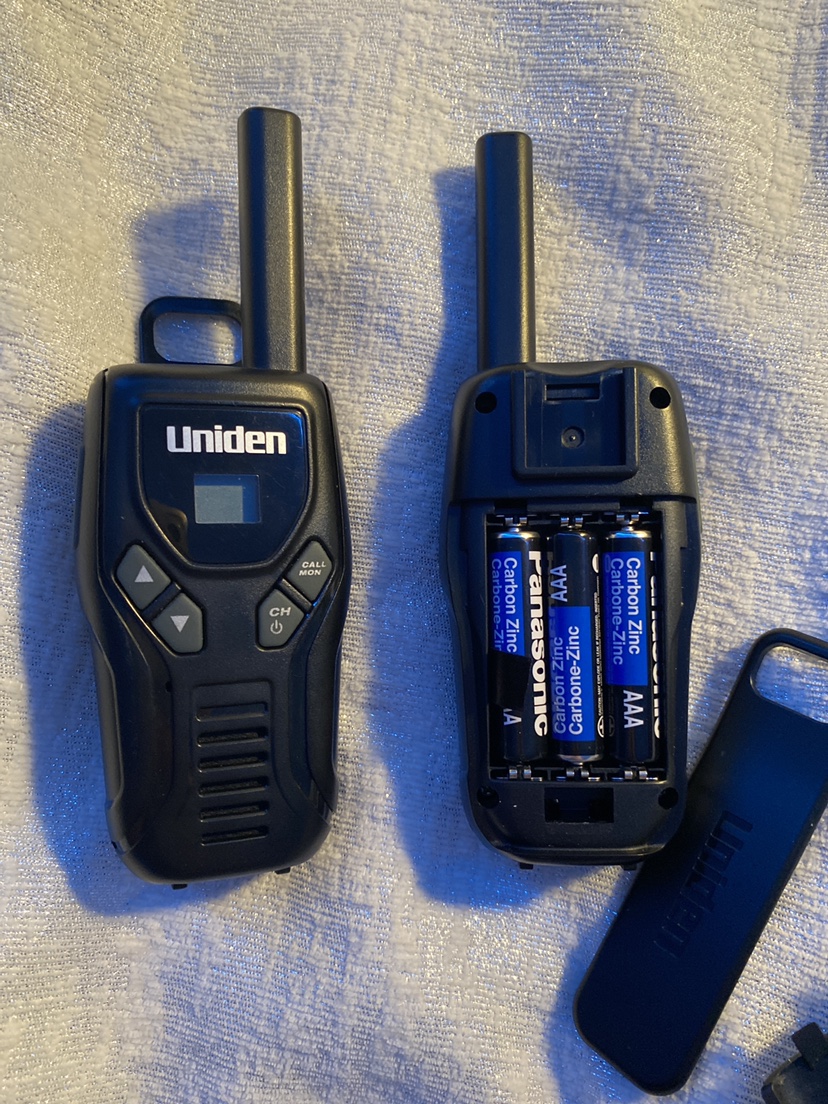 Uniden walkie-talkie pair - photo 3