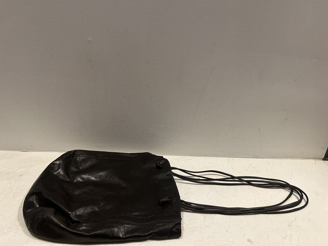 Rugby North America leather tote image indicator(3)