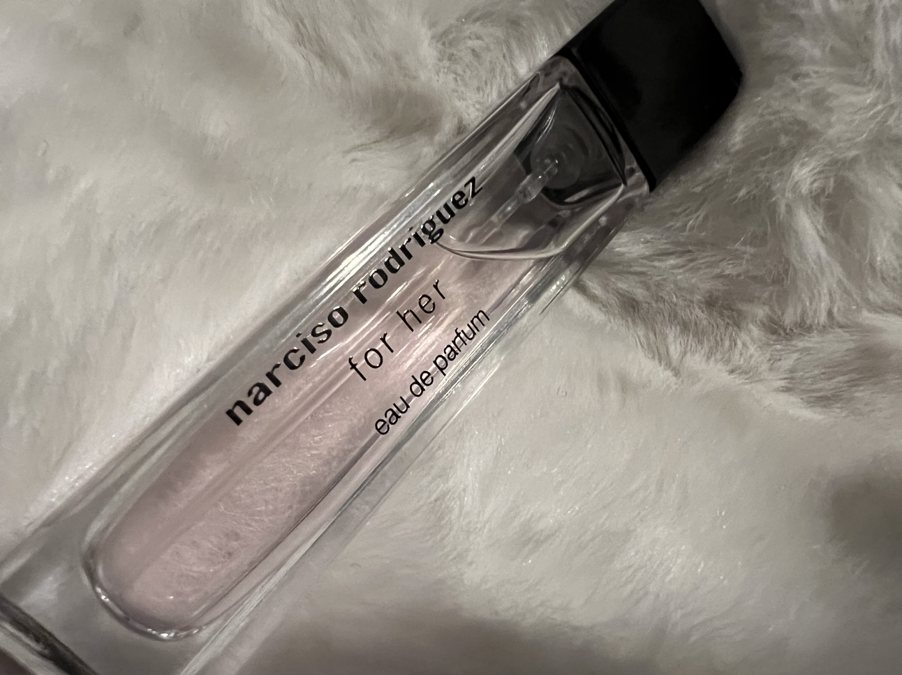Narciso Rodriguez travel perfumes image indicator(7)