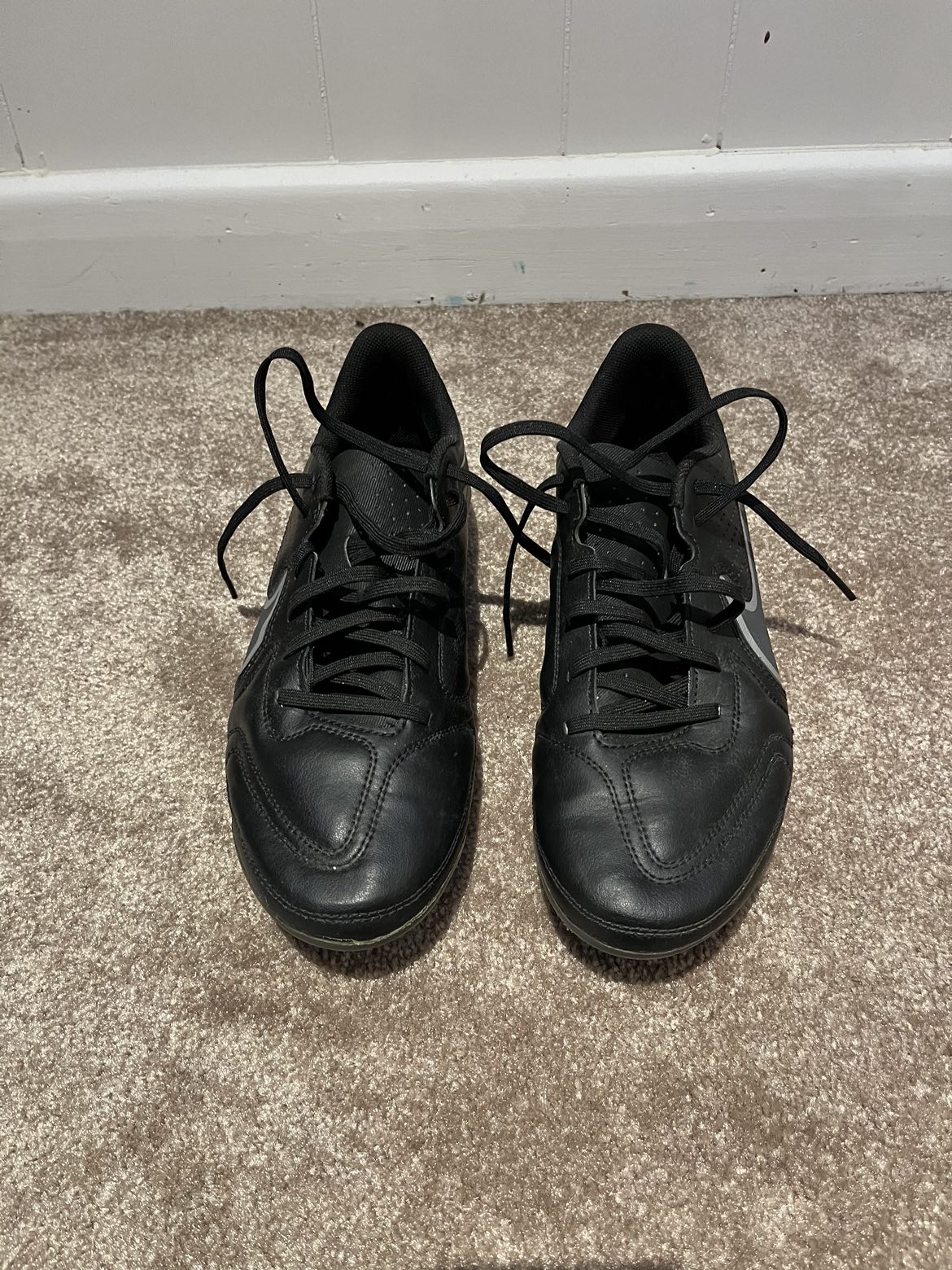 Nike Tiempo soccer cleats US10 - photo 4