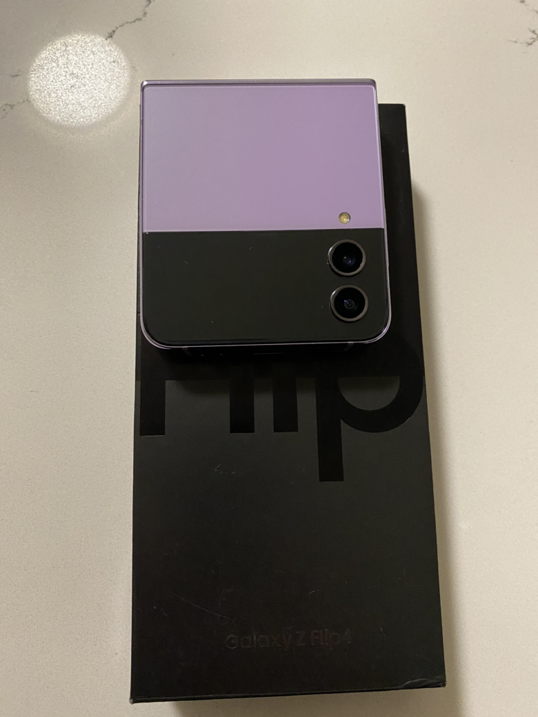 Flip 4 Samsung - photo 2
