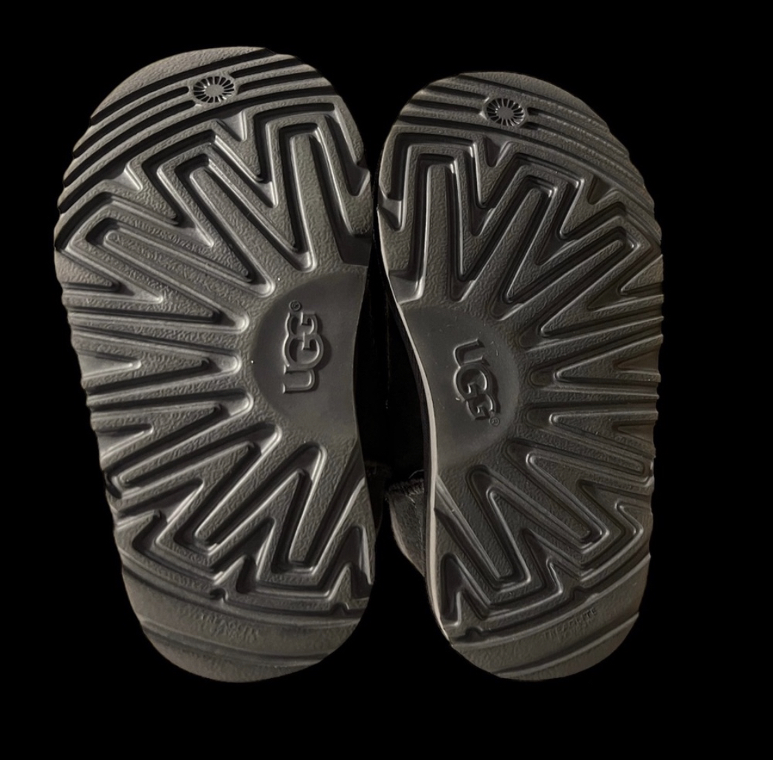 UGG-Toddler 10C- Classic Boot - photo 4