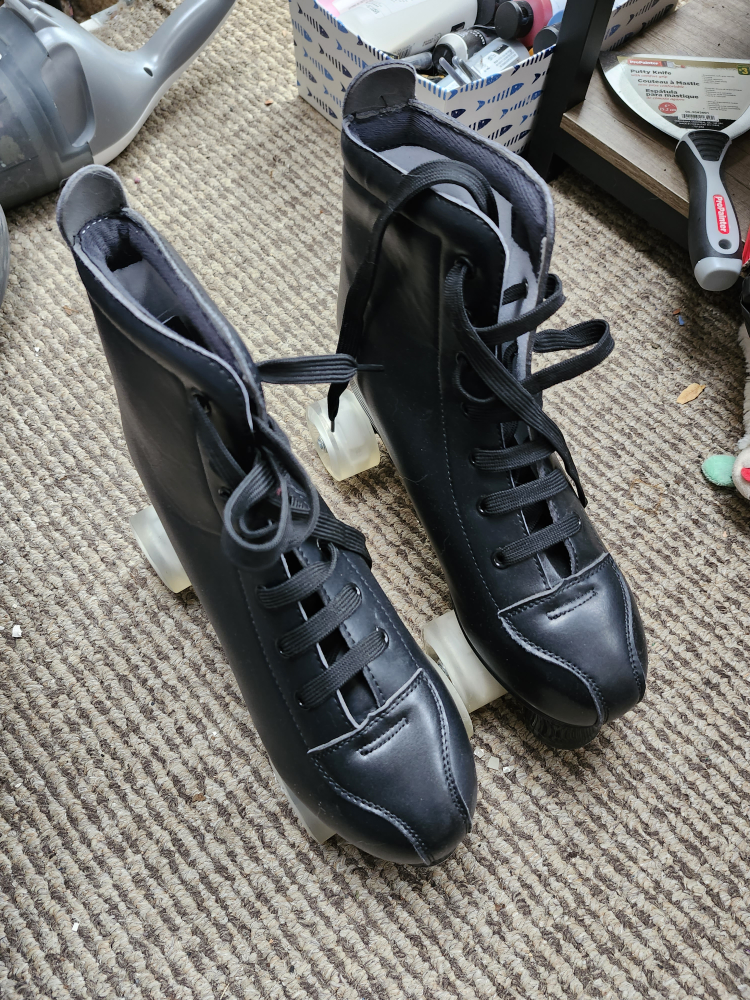 rollerskates thumbnail