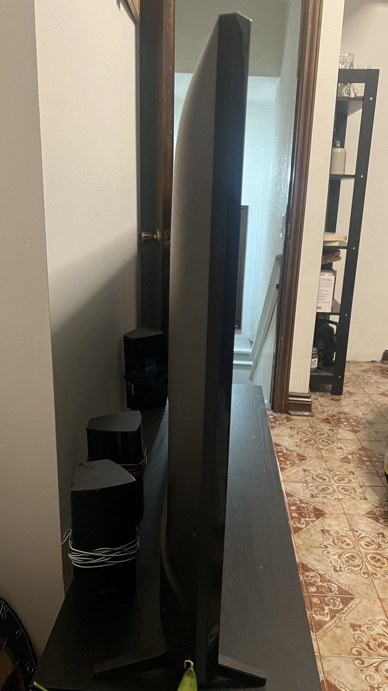 LG 4K UHD HDR Smart LED TV - 55" Class - photo 2
