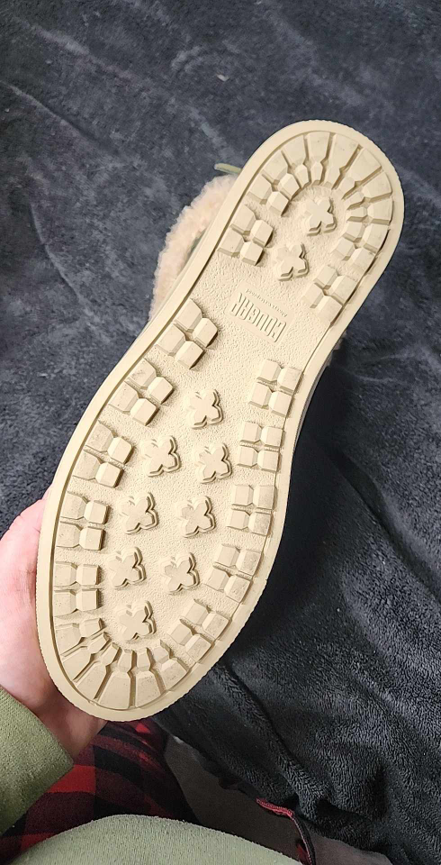 Brand New *Rare* Suede Cougar Booties - photo 3