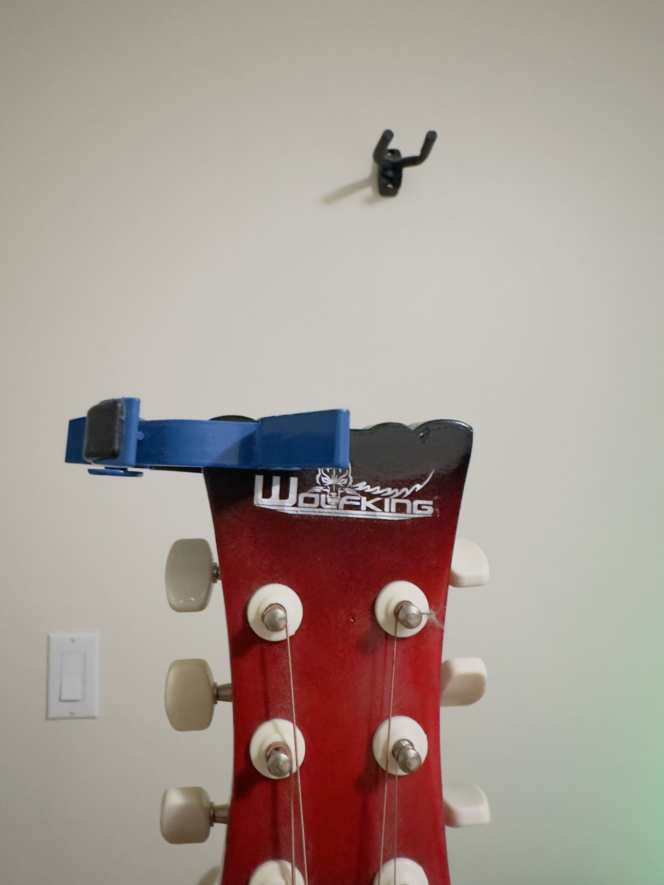 Acoustic Guitar - photo 2