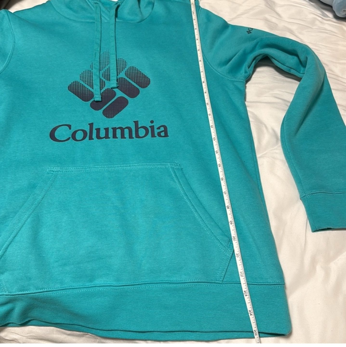 Columbia Women’s Trek Graphic Hoodie image indicator(2)