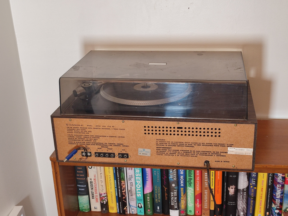 Vintage turntable record player - 1970s image indicator(2)