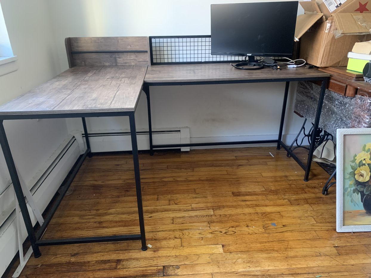 Modern L-shaped Desk, Like New