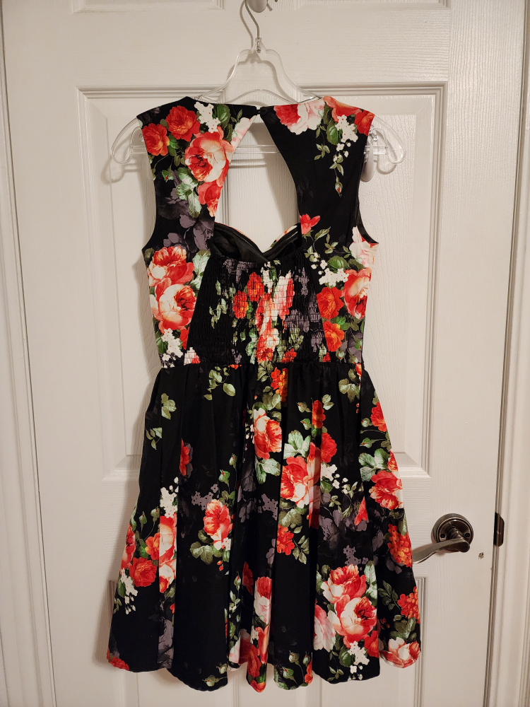 suzy shier dress ��🌹 image indicator(3)