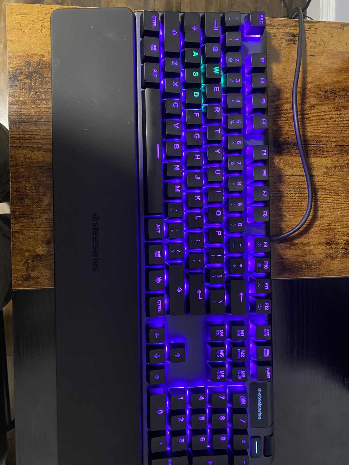 RGB Steelseries Apex 5 mechanical keyboard mini OLED screen.