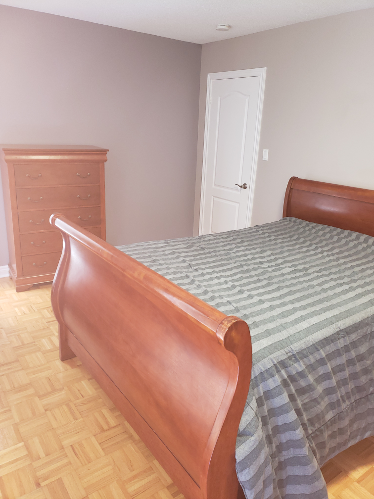 Real Cherry Wood Queen bedframe - photo 3
