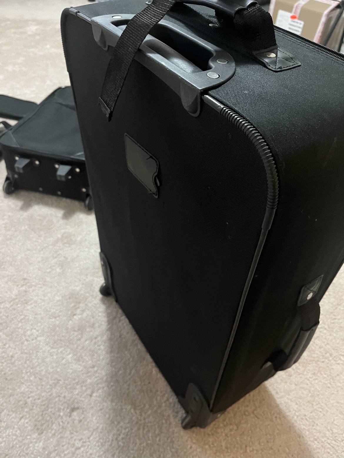 Outbound 4-Piece Softside Wheeled Travel Luggage Suitcase Set image indicator(3)