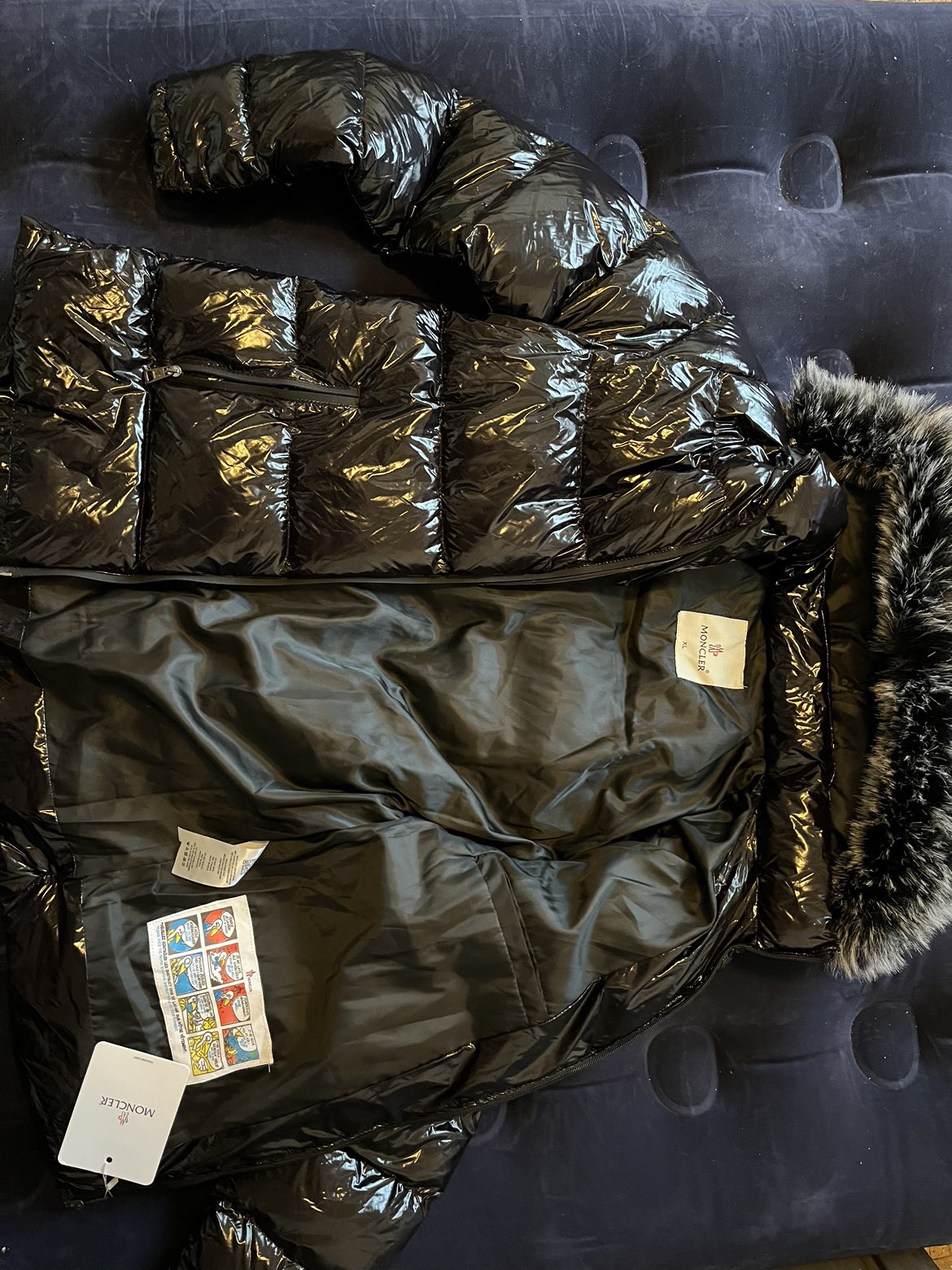 Moncler image indicator(6)