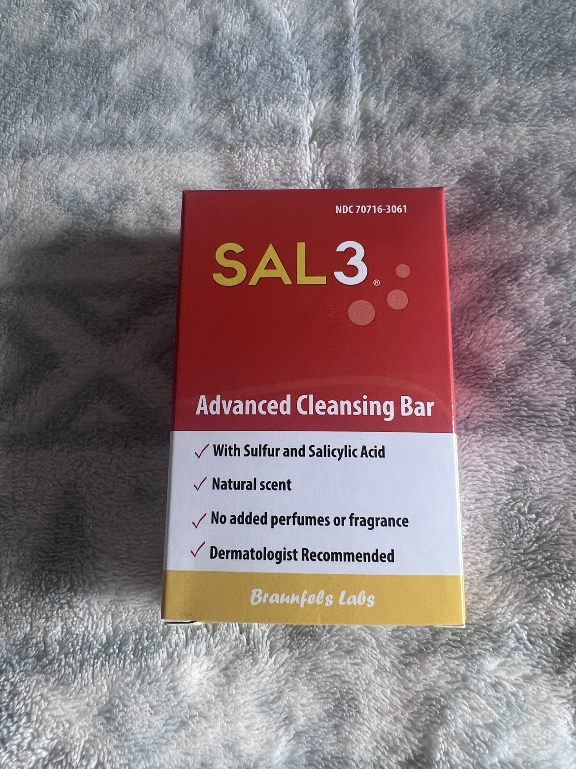 Advanced cleansing bar with salicylic acid thumbnail
