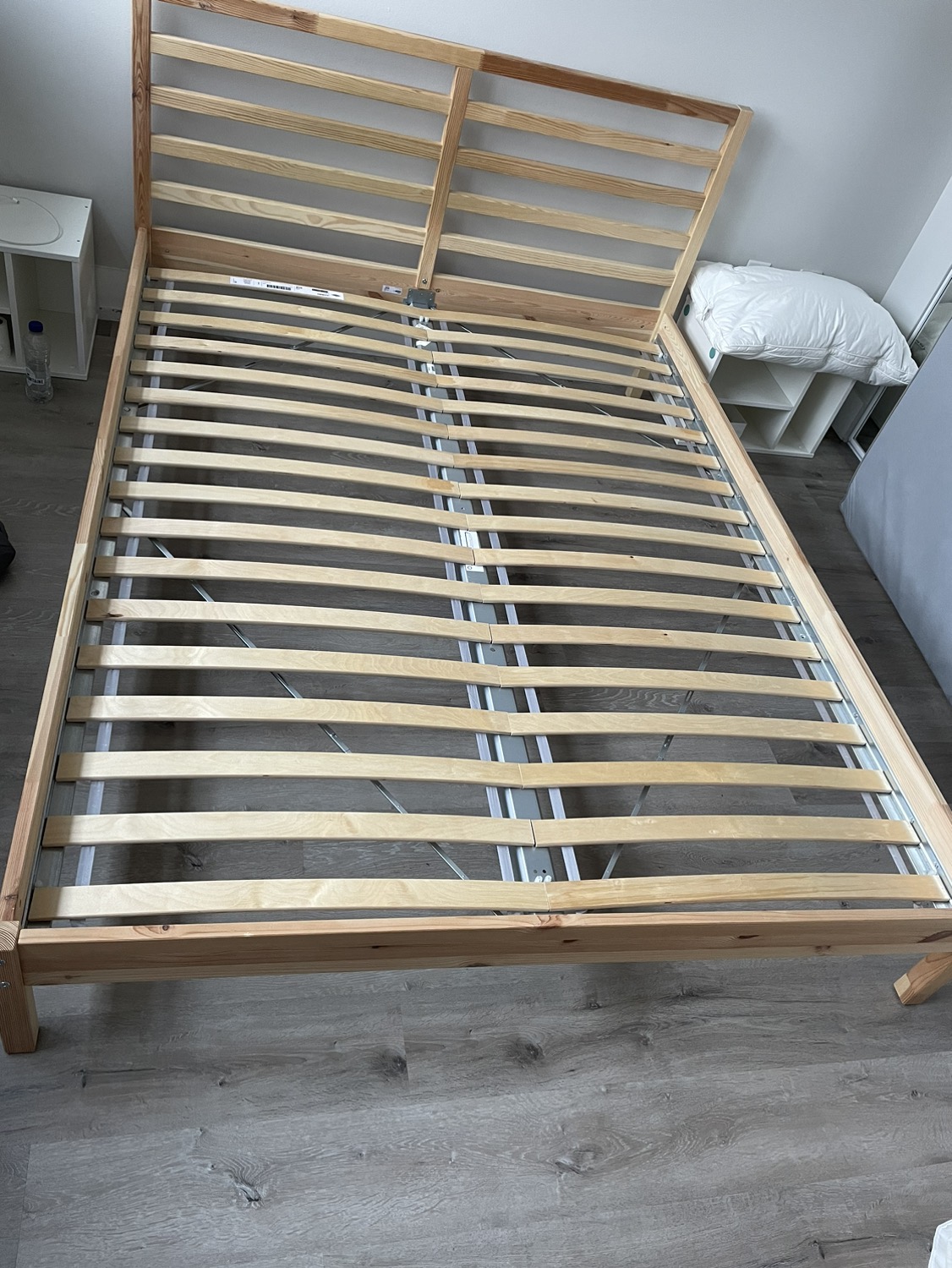 Bed frame queen size bed