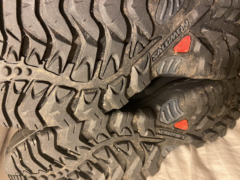 Women's waterproof Salomon soft shell boots ….size 9.5 image indicator(10)