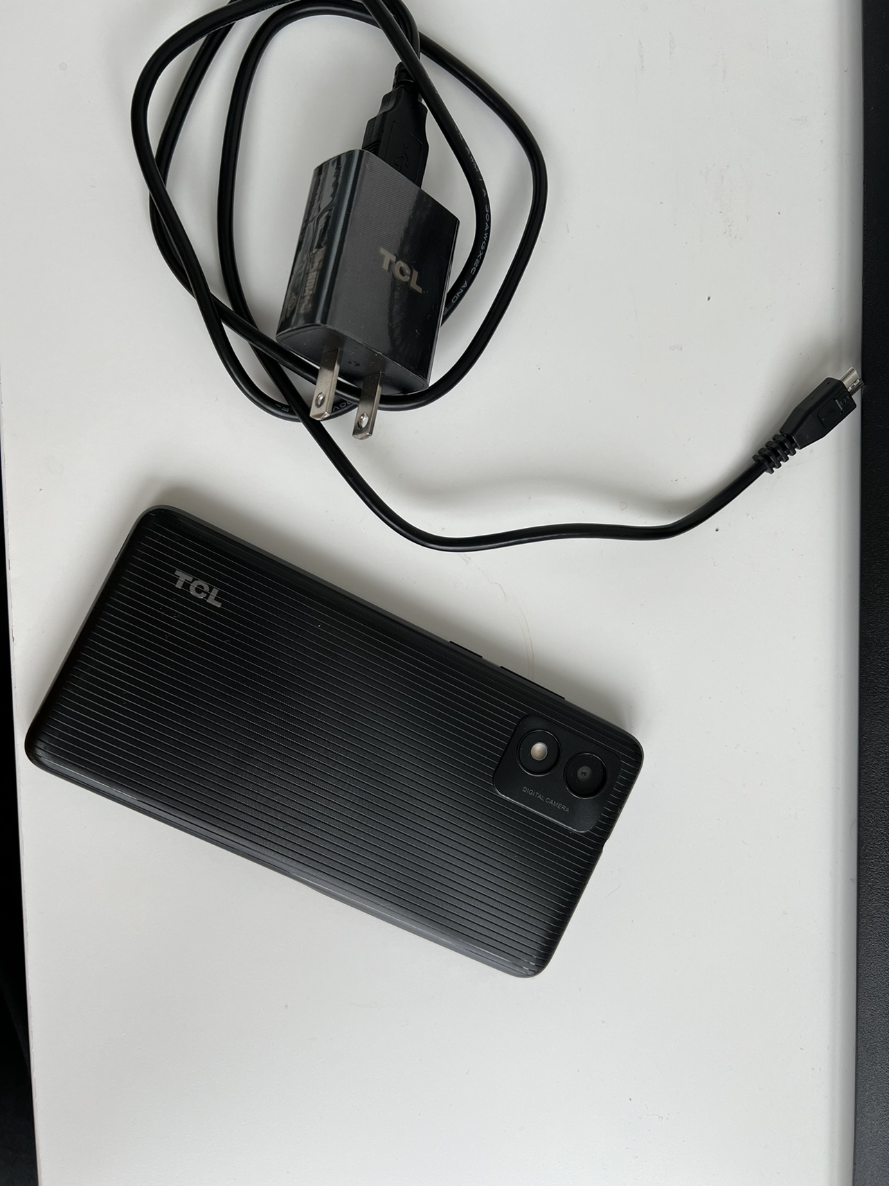 TCL 303 Phone w/ Charger - photo 3