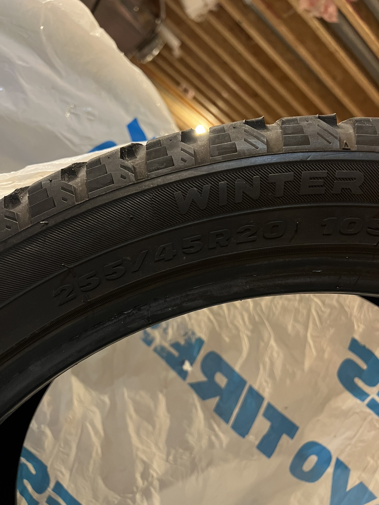 255/45R20 winter Tires - photo 3