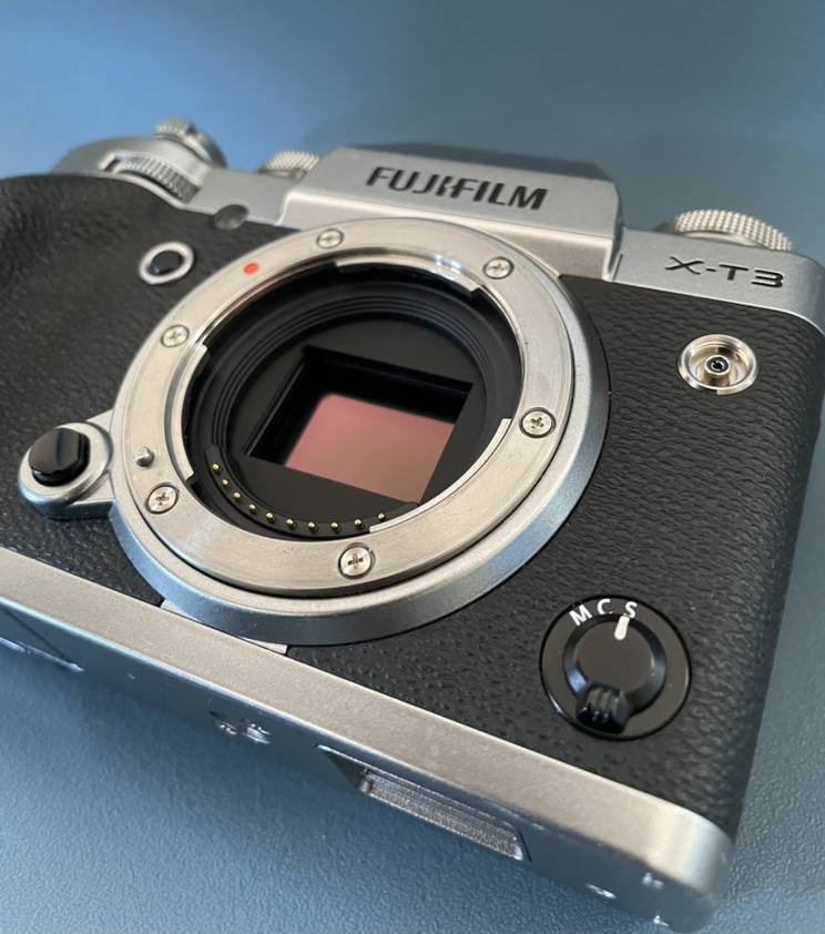 Fuji X-T3 with Vertical grip and 3 Fuji lenses can cover all image indicator(3)