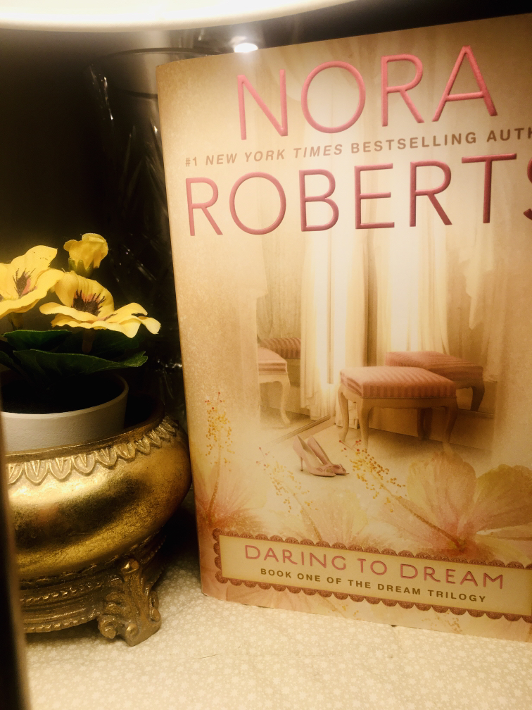 Nora Roberts- Daring to Dream-Book 1 - photo 4