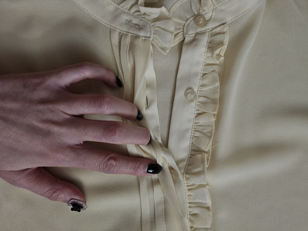 NWOT Calvin Klein blouse image indicator(4)