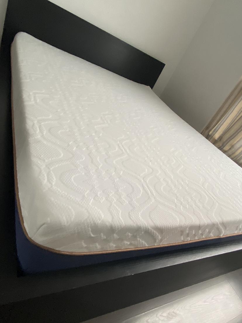 90% New BedStory 12 Inch Full Size Mattress - photo 5