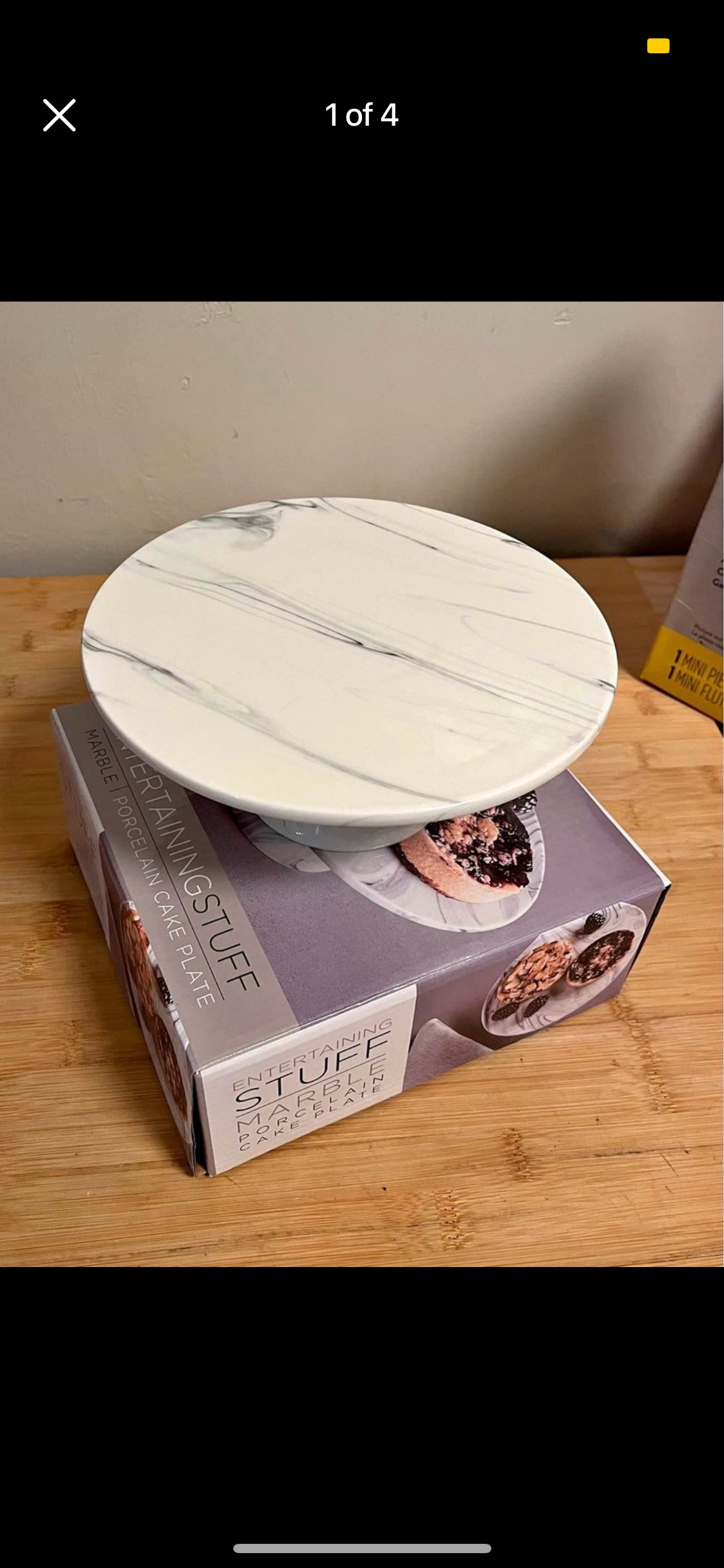 Cake stand