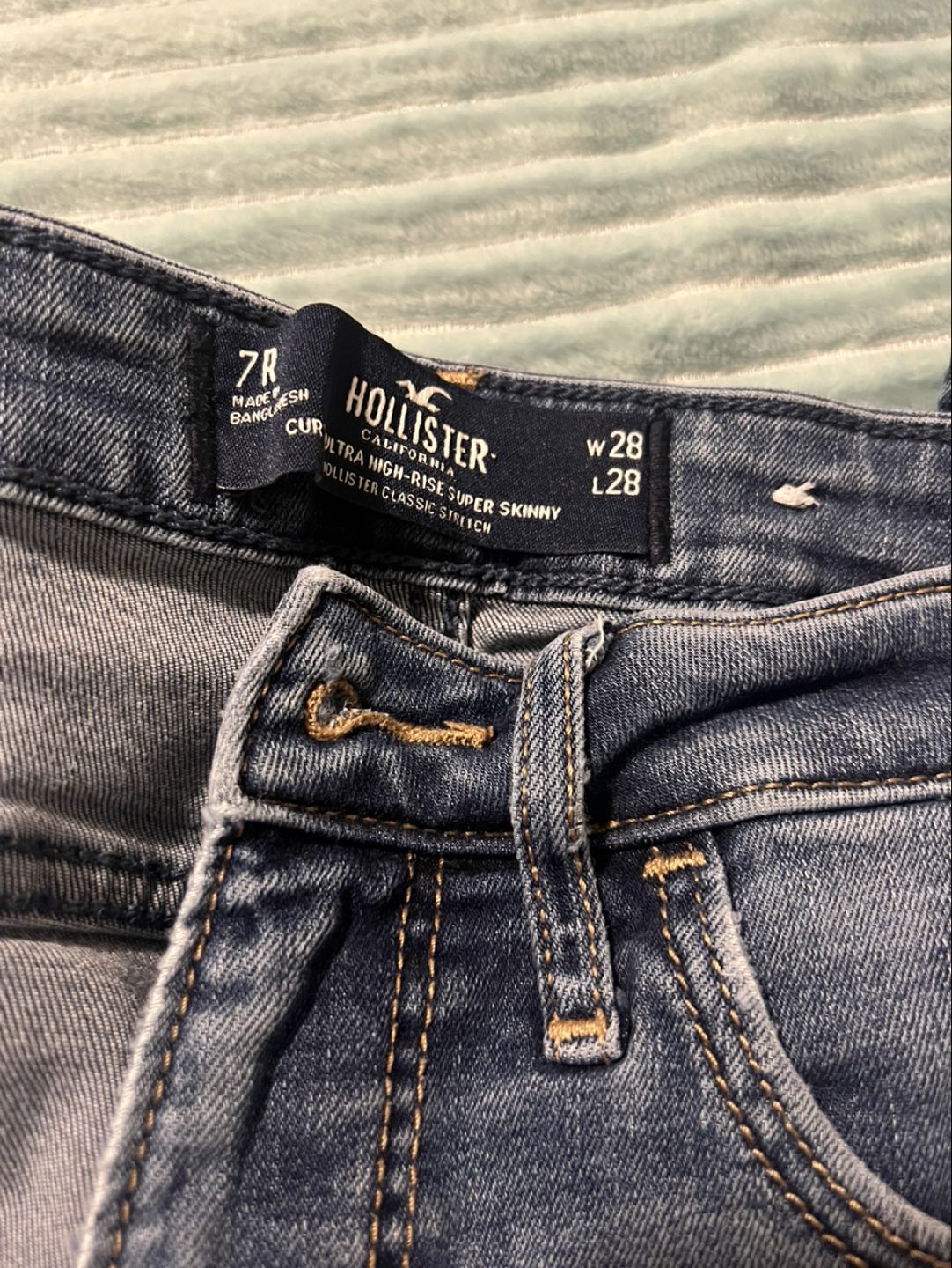 Hollister High Rise Jeans image indicator(2)