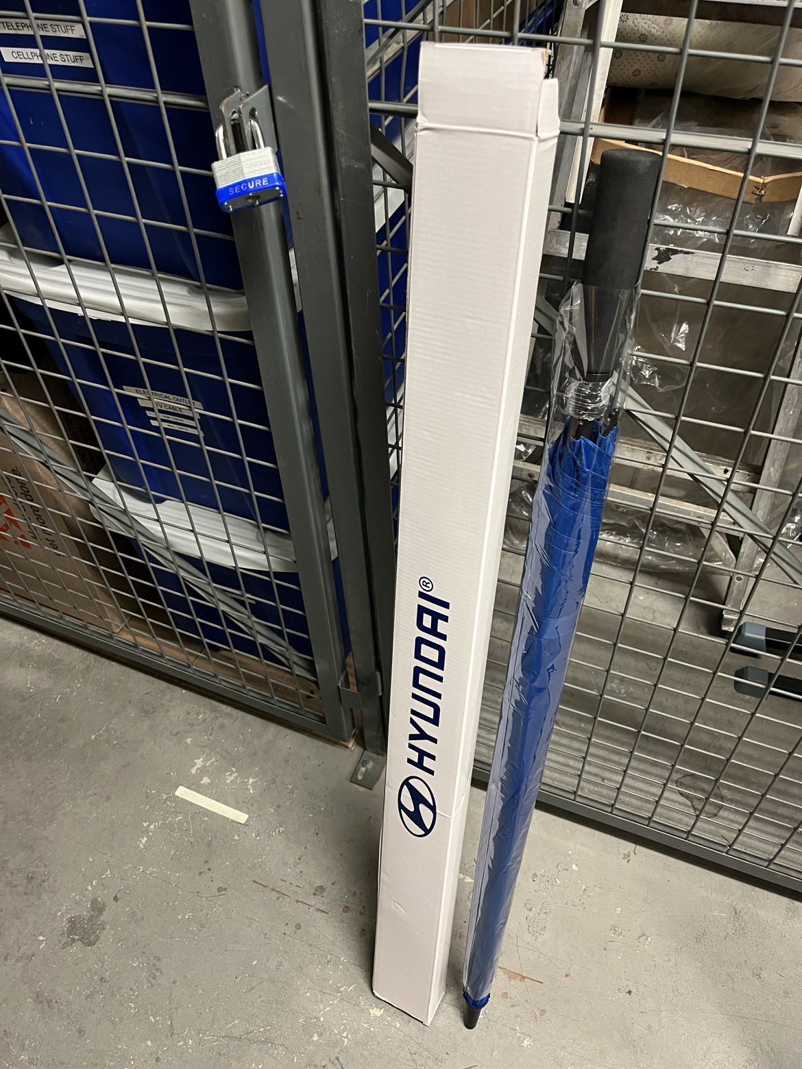 Large Hyundai umbrella x 2 thumbnail