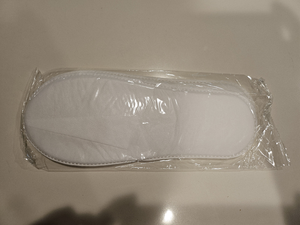 11 Pairs Disposable Spa Slippers image indicator(2)