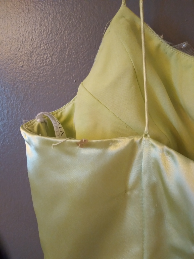 Lime / green event gown $30.00 OBO - photo 3