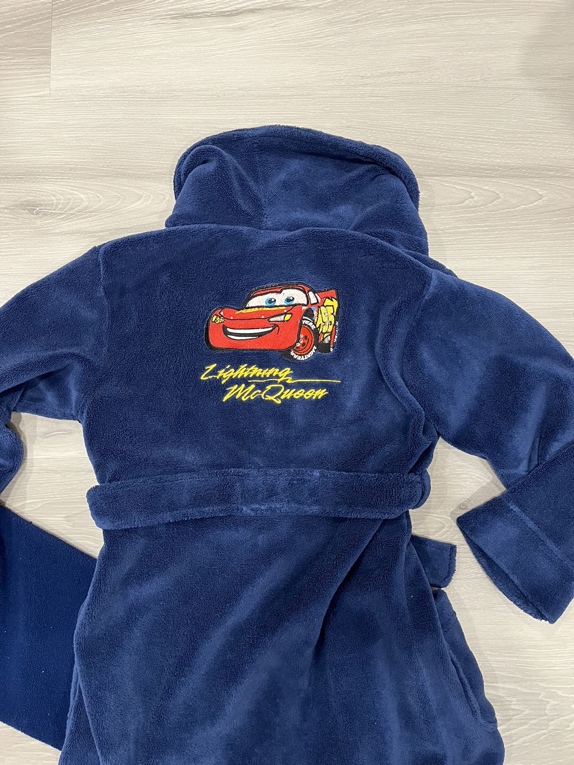 Boys morning Robe Cars Maple Leafs image indicator(3)