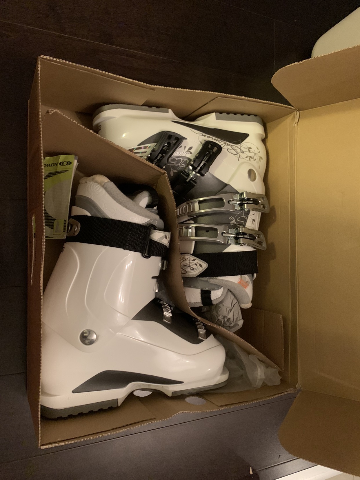 Salomon Ski Boots - Brand New in Box - Size 24.5 - photo 2