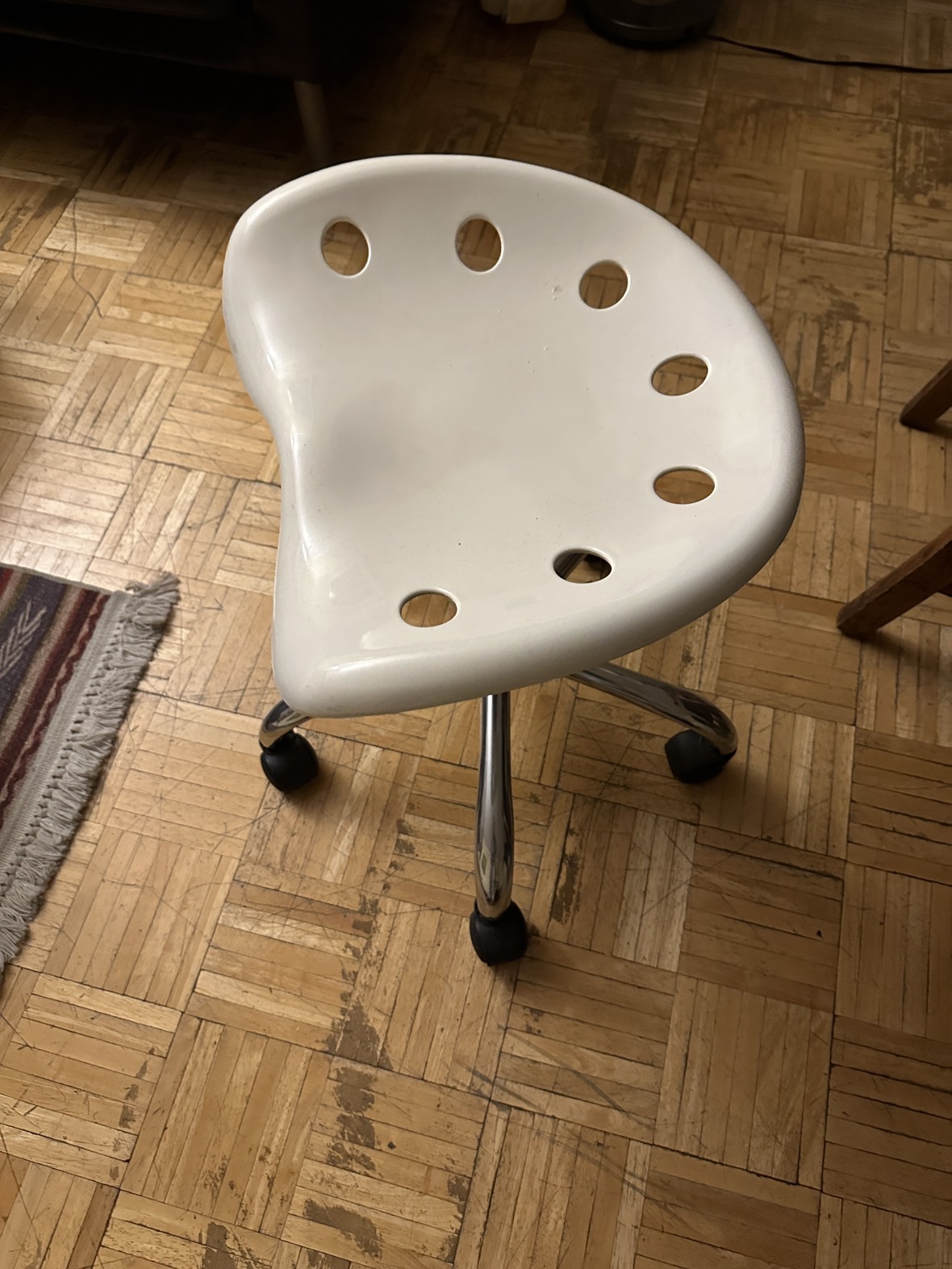 Rolling chair 🥕 - photo 2