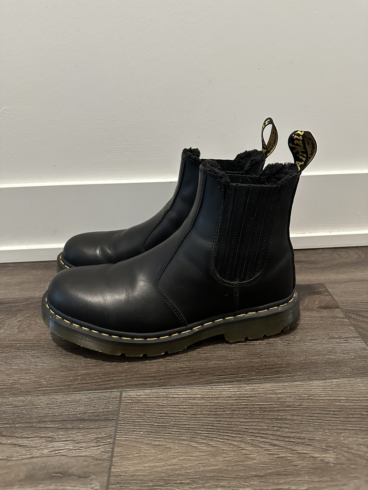 Men’s Dr. Martens Boots in great condition image indicator(3)
