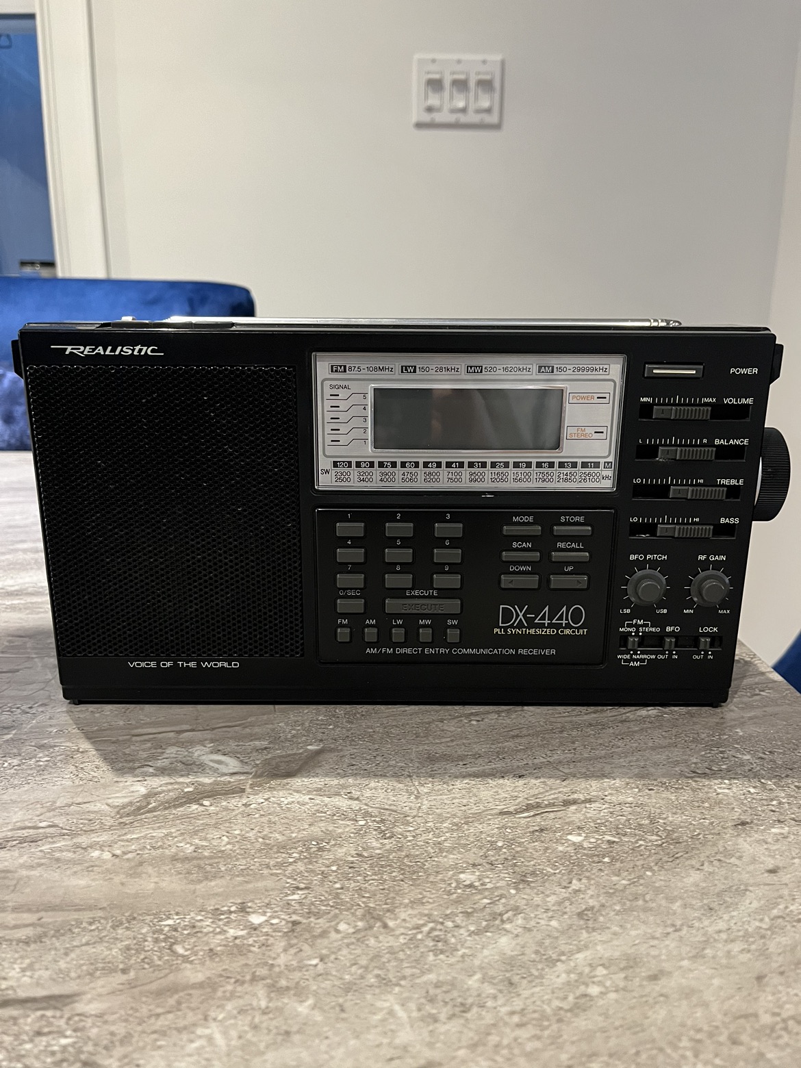 REALISTIC DX-440 VOICE OF THE WORLD SHORTWAVE RADIO RECEIVER image indicator(2)
