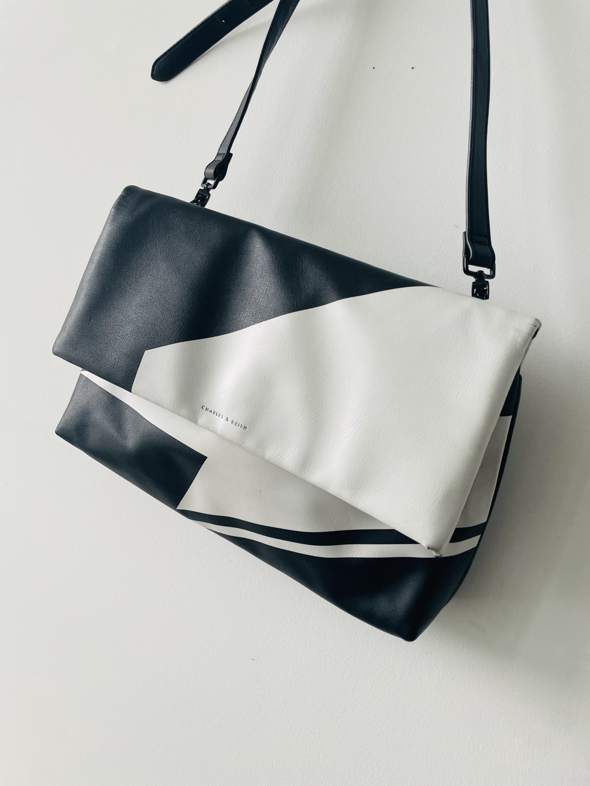 Charles& Keith Crossbody bag