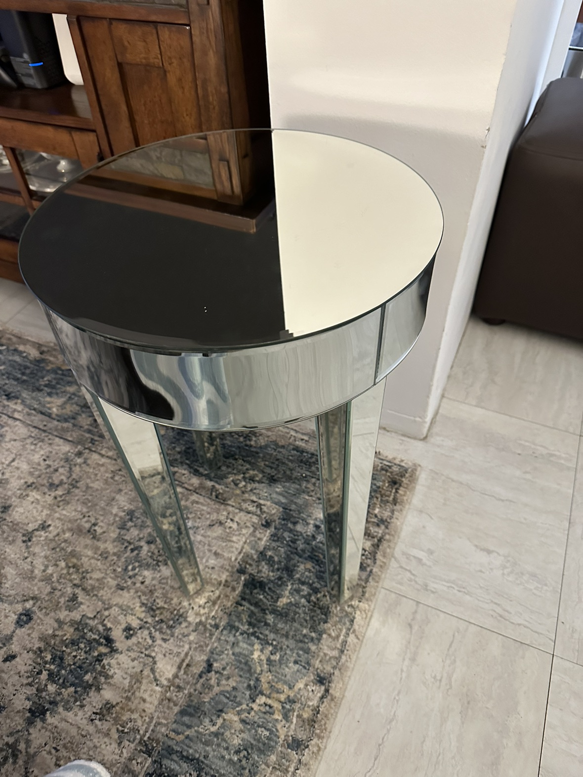 Round Table - Glass - photo 2