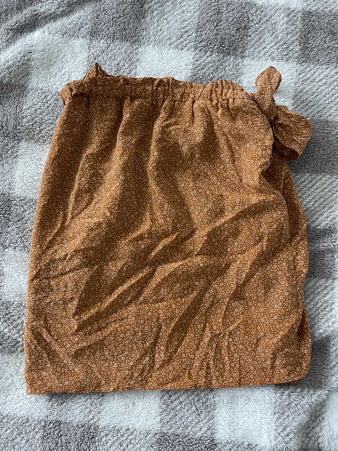 Cute mini skirt 100% silk size 0 image indicator(3)