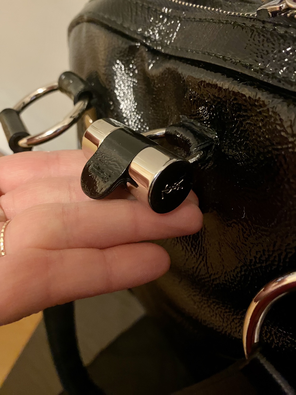 YSL Muse Bag - Patent Leather - Silvertone Hardware image indicator(4)