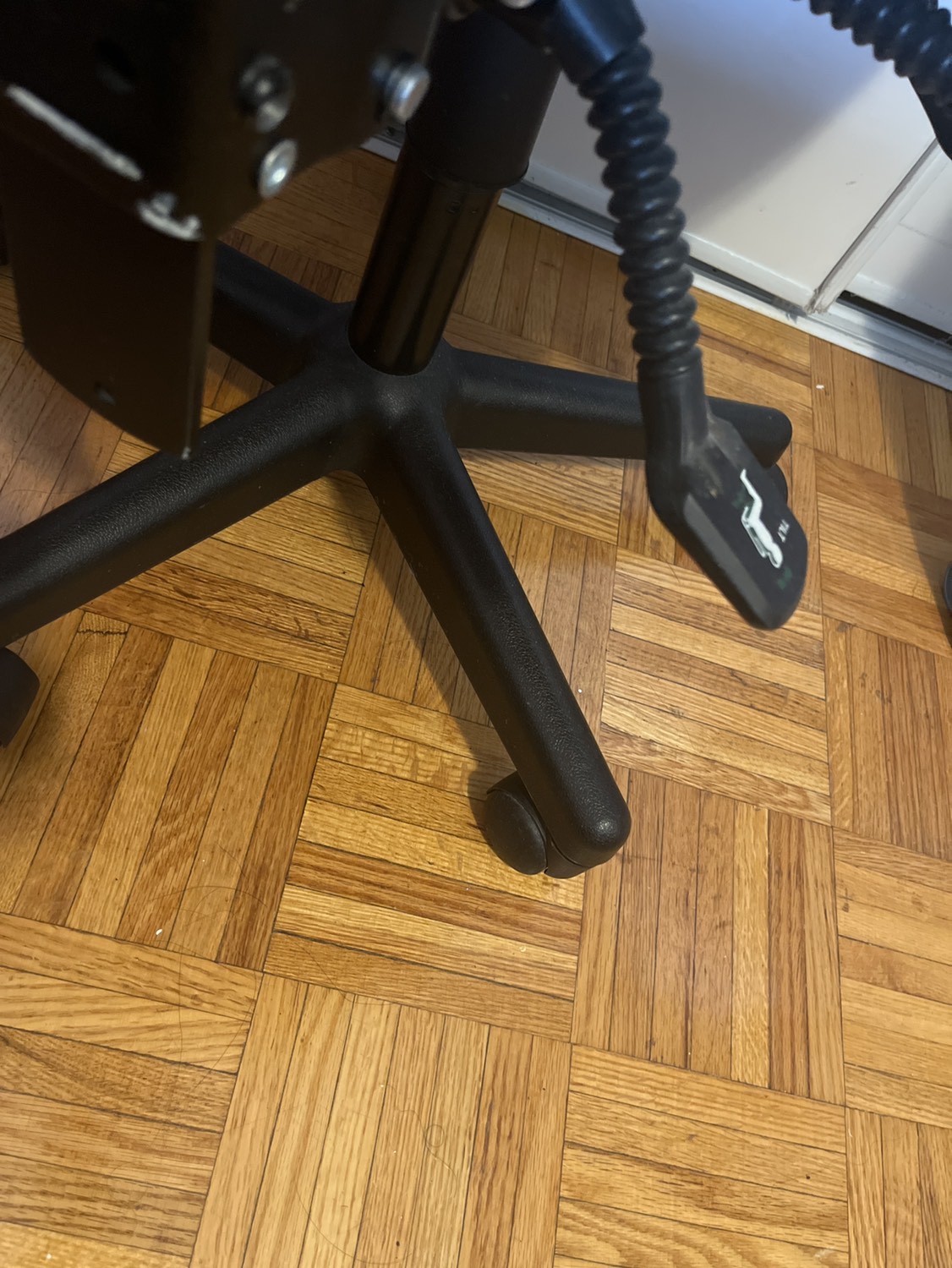 Office chair 🥕 image indicator(3)