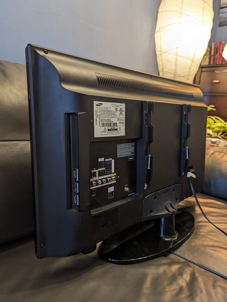 Samsung 32" TV 📺 model UN32EH5300F image indicator(3)