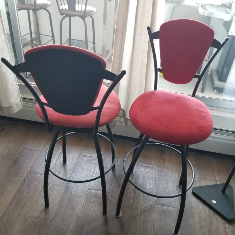 sturdy swivel bar stools - photo 2