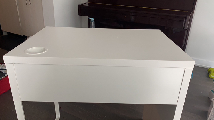 desk - photo 5