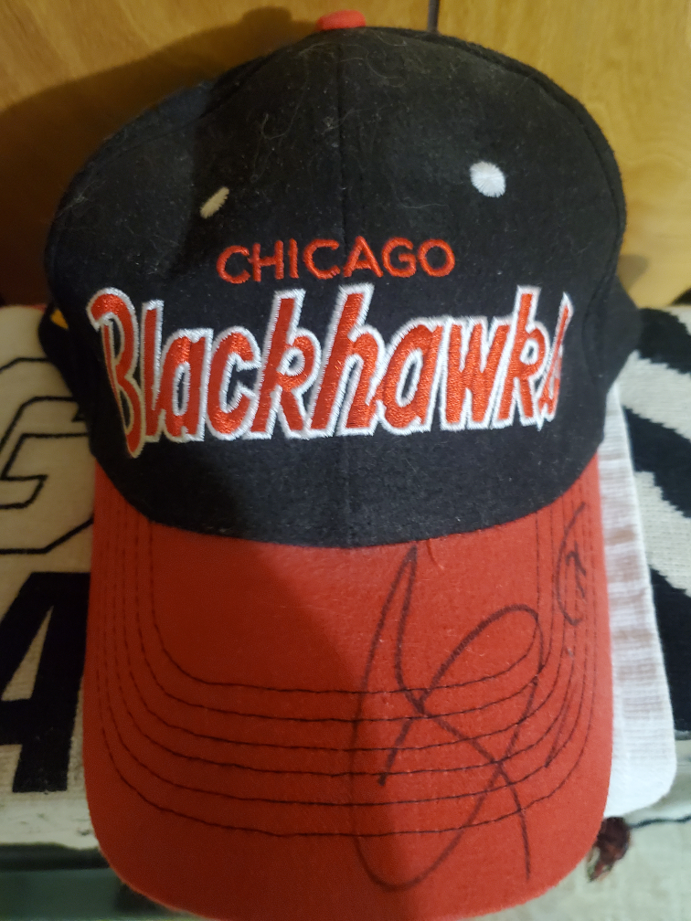 David Bolland autographed ball cap image indicator(2)