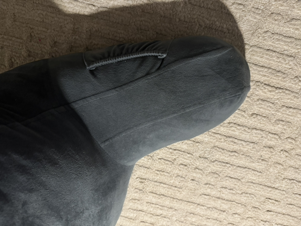 Husband pillow grey image indicator(2)